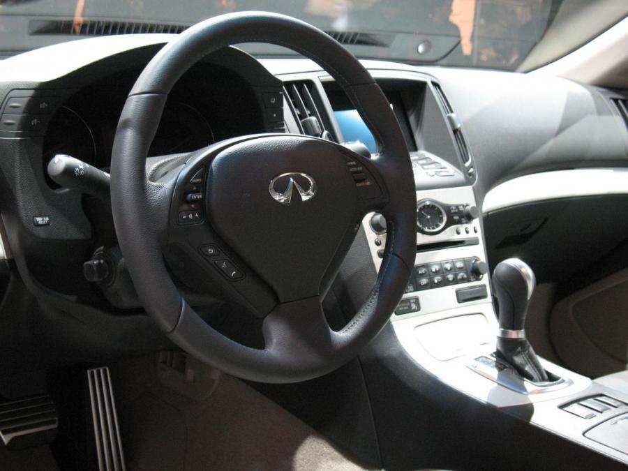  Infiniti G37 Coupe 2007 года  (фото 33 из 74)